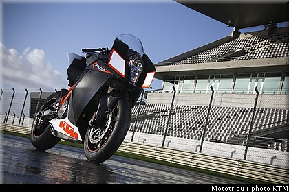 012_ktm_rc8_2009.jpg