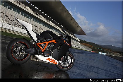 014_ktm_rc8_2009.jpg