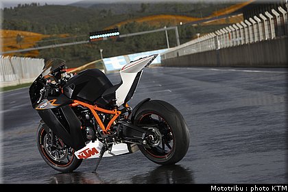 016_ktm_rc8_2009.jpg