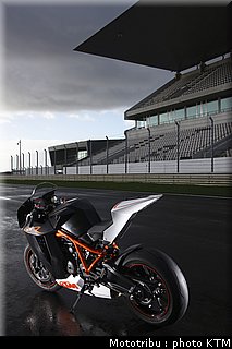 052_ktm_rc8_2009.jpg