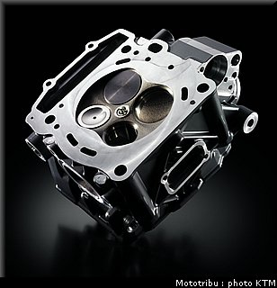 056_ktm_rc8_2009.jpg