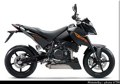 ktm_690_duke_2010_03.jpg