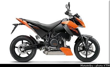 ktm_690_duke_2010_05.jpg