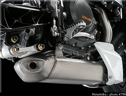 ktm_690_duke_2010_08.jpg