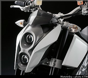 ktm_690_duke_2010_09.jpg