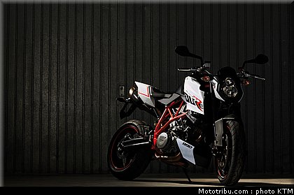 ktm_990_super_duke_2010_005.jpg