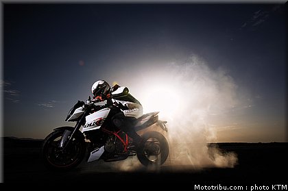 ktm_990_super_duke_2010_006.jpg