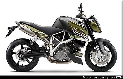 ktm_990_super_duke_2010_011.jpg