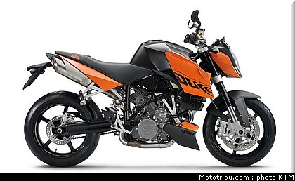 ktm_990_super_duke_2010_012.jpg