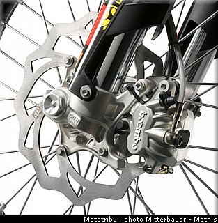 040_ktm_exc_6dayx_2010_details_1.jpg