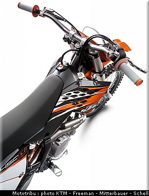 ktm_450_sxf_2010_2.jpg