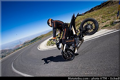 ktm_690_duke_2011_006.jpg