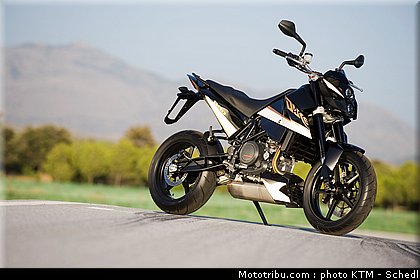 ktm_690_duke_2011_008.jpg