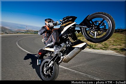 ktm_690_duke_2011_018.jpg