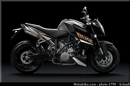 ktm_990_superduke_2011_020.jpg