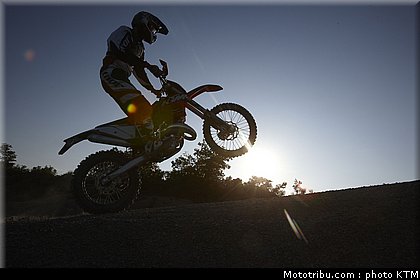 ktm_125exc_enduro_2011_002.jpg