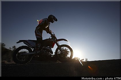 ktm_125exc_enduro_2011_004.jpg