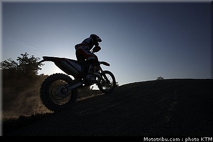 ktm_125exc_enduro_2011_008.jpg