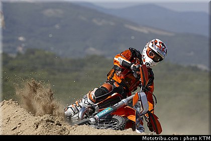 ktm_125exc_enduro_2011_011.jpg