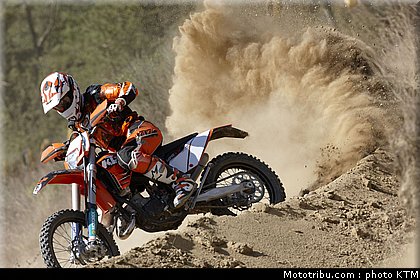 ktm_125exc_enduro_2011_014.jpg
