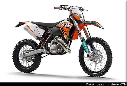 ktm_125exc_enduro_2011_020.jpg
