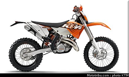 ktm_125exc_enduro_2011_026.jpg
