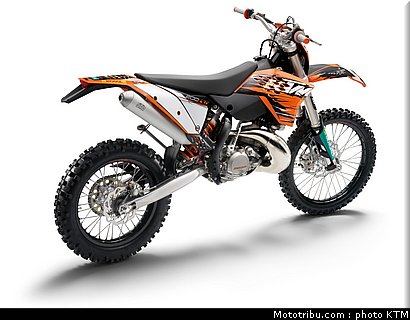 ktm_200exc_enduro_2011_007.jpg