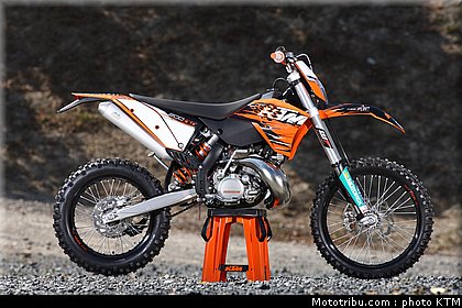 ktm_200exc_enduro_2011_010.jpg