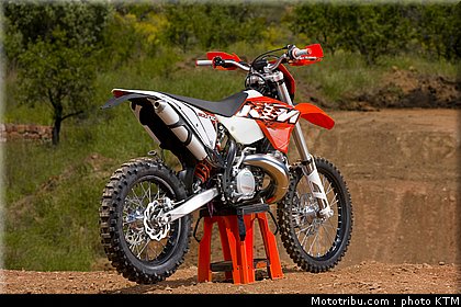 ktm_300exc_enduro_2011_030.jpg