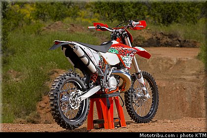 ktm_300exc_enduro_2011_031.jpg