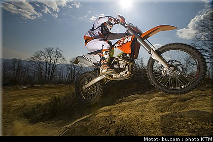 ktm_530exc_enduro_2011_001.jpg