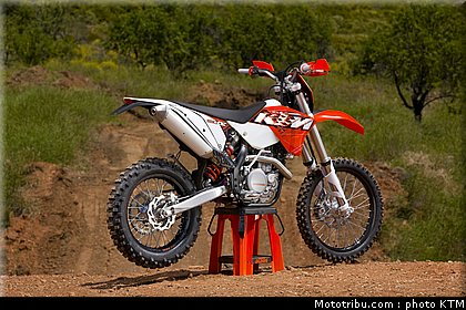 ktm_530exc_enduro_2011_017.jpg