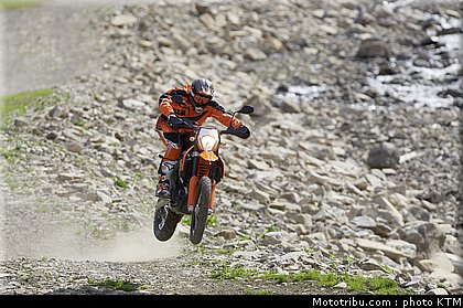 ktm_690_enduro_2011_005.jpg