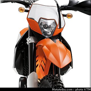 ktm_690_enduro_2011_011.jpg