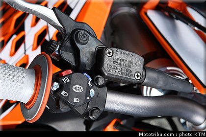 ktm_exc_enduro_2011_0128.jpg