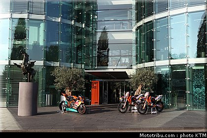 006_ktm_hangar_2_2011.jpg