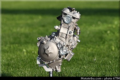 011_ktm_moto3_3_2011.jpg