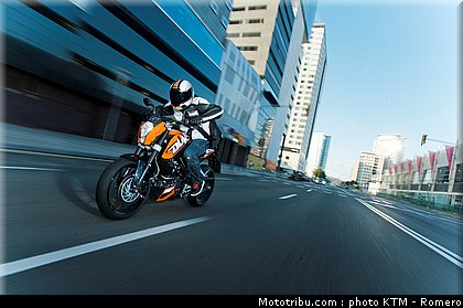 200_duke_007_ktm_2012.jpg