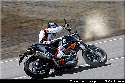 690_duke_0021_ktm_2012.jpg