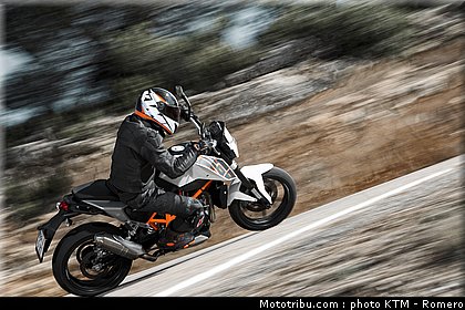 690_duke_0027_ktm_2012.jpg