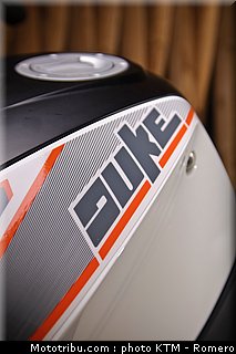 690_duke_0106_ktm_2012.jpg