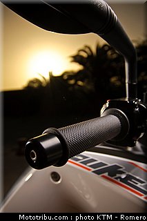 690_duke_0109_ktm_2012.jpg