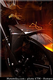 690_duke_0111_ktm_2012.jpg