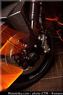 690_duke_0112_ktm_2012.jpg