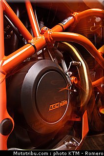 690_duke_0115_ktm_2012.jpg