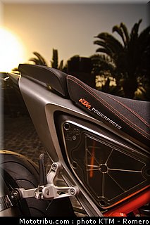 690_duke_0117_ktm_2012.jpg