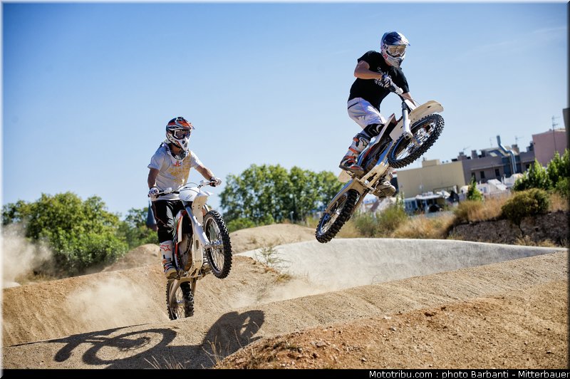 MOTO 