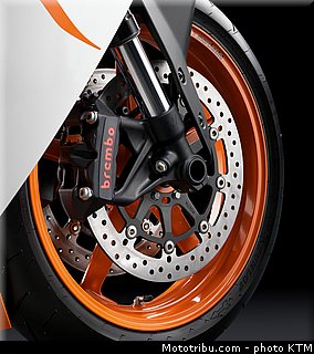 ktm_2012_rc8r_020.jpg