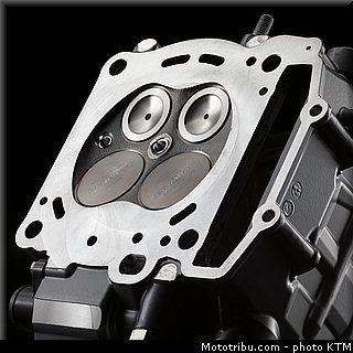 ktm_2012_rc8r_026.jpg