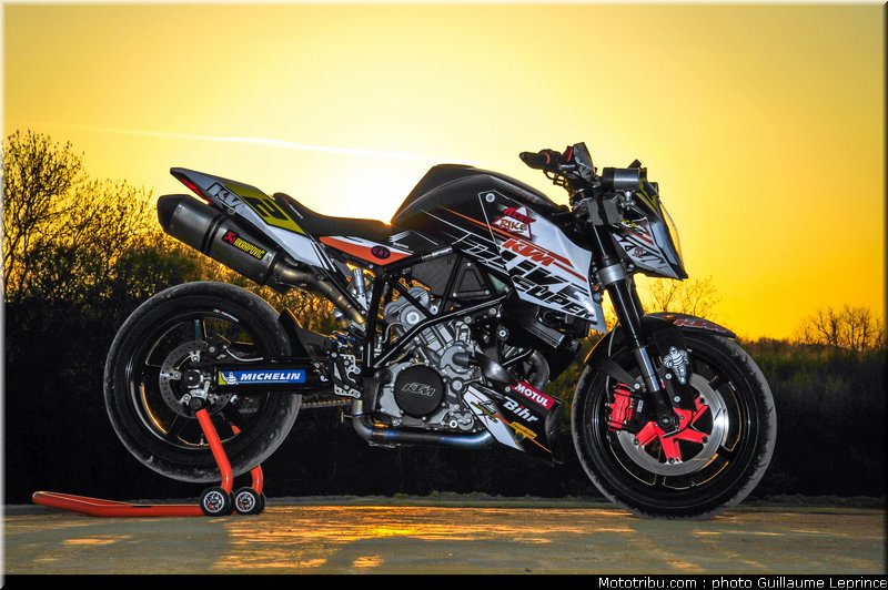 MOTO 